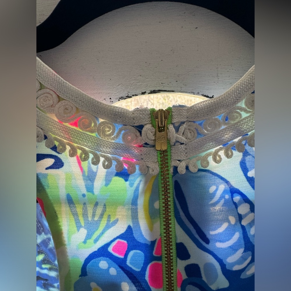 Lily Pulitzer - Picture 5 of 7